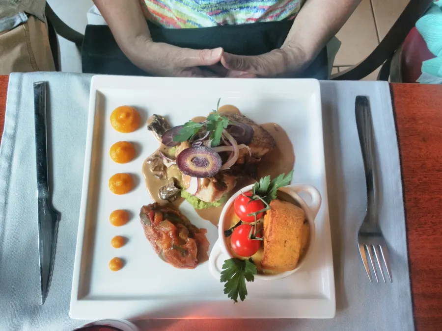 Ris de veau de cœur aux morilles, plat signature de l'Auberge de la Truite à Montreuil-l'Argillé